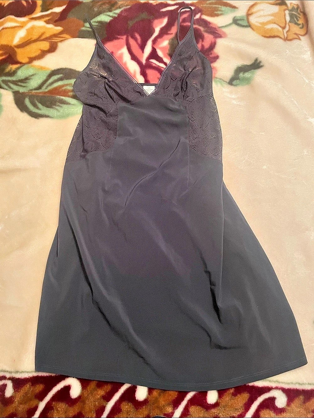 Calvin Klein Black Lace Trim Chemise Sleepwear Size SP Like New